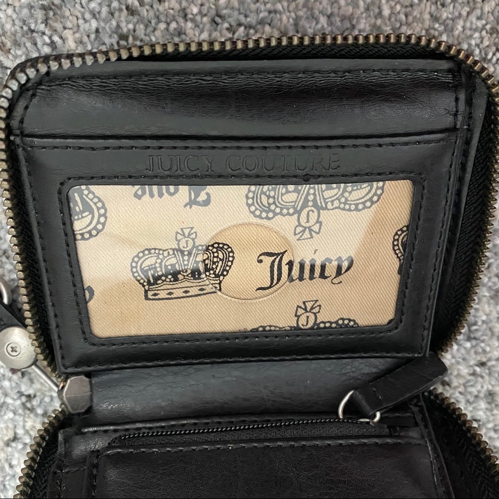 SOLD- Juicy Couture Zippered Wallet w Card Holder - Picture 2 of 4